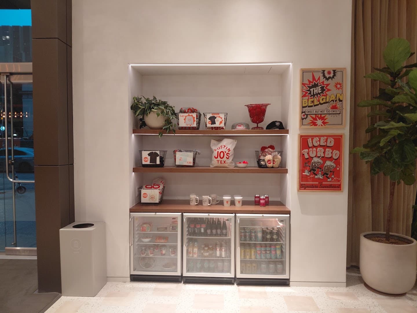 Jo's Coffee – Sixth & Lavaca specialty coffee shop in Austin - photo 7