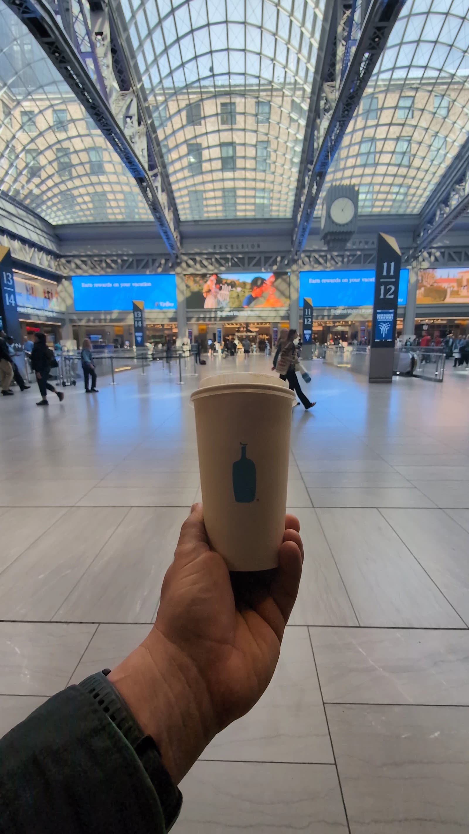 Blue Bottle Coffee specialty coffee shop in New York - photo 6