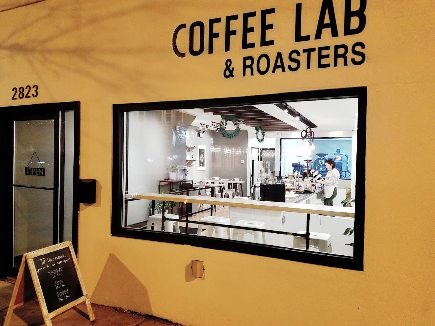 Coffee Lab & Roasters specialty coffee shop in Chicago - photo 8