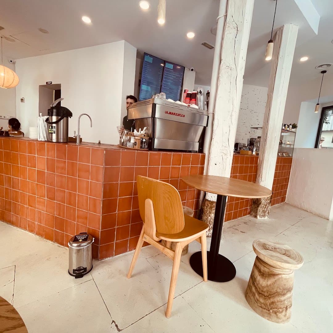 The Miners Coffee Plaza de España - specialty coffee shop in Madrid