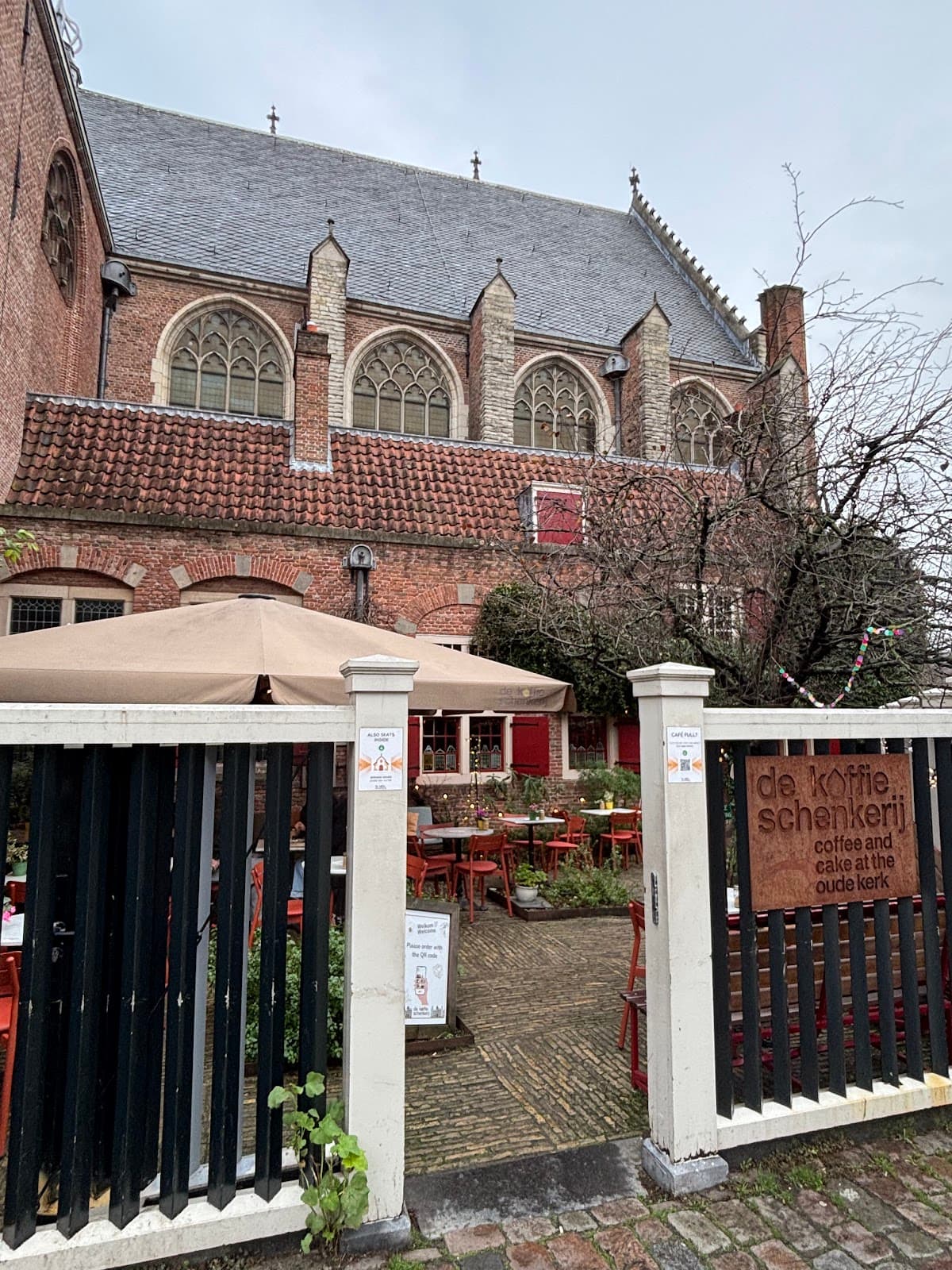 De Koffieschenkerij - specialty coffee shop in Amsterdam