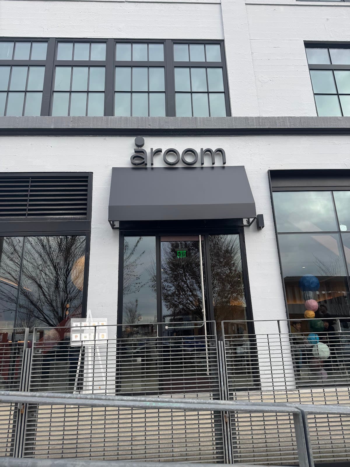Aroom Coffee Waterfront specialty coffee shop in Seattle - photo 5