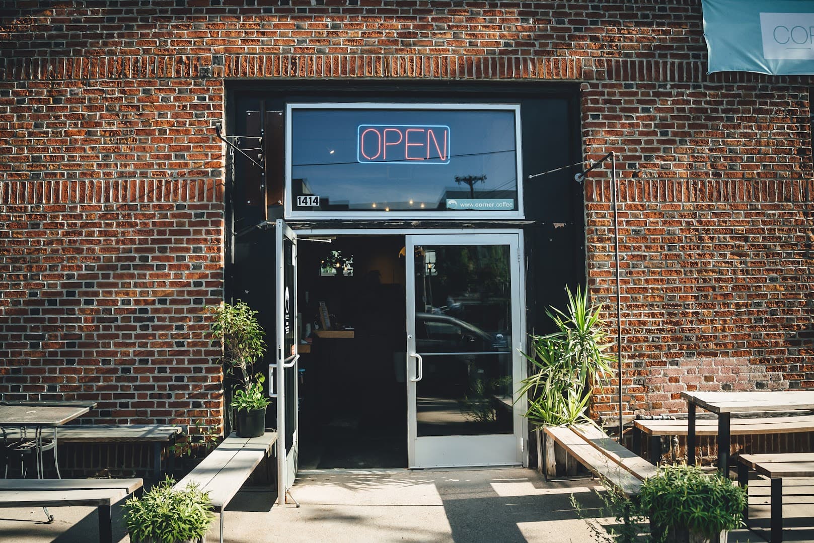 Corner Coffee Uptown - specialty coffee shop in Minneapolis