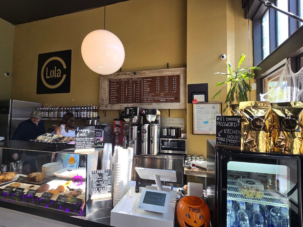 Lola Coffee specialty coffee shop in Phoenix - photo 4