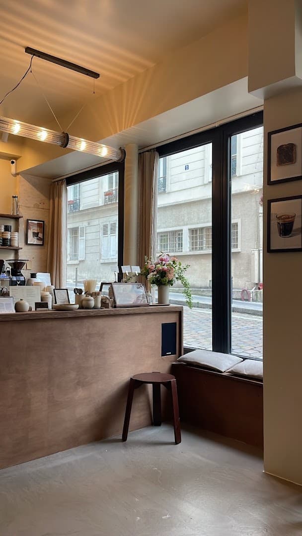 Co. coffee & craft - specialty coffee shop in Paris