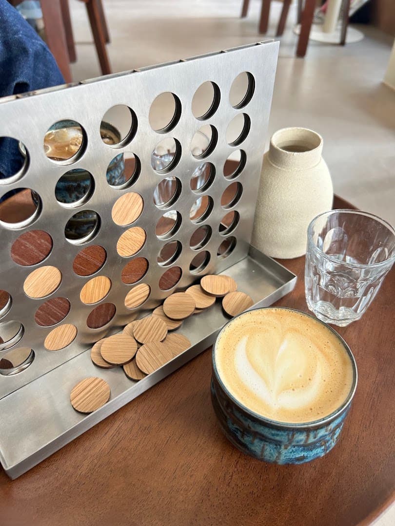 Co. coffee & craft - specialty coffee shop in Paris