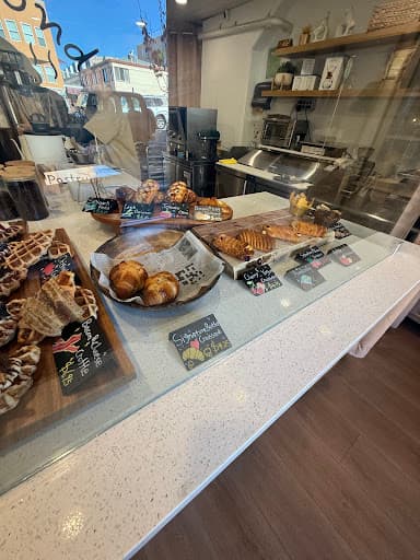 Diamond Coffee N Pastry - specialty coffee shop in Outer Richmond