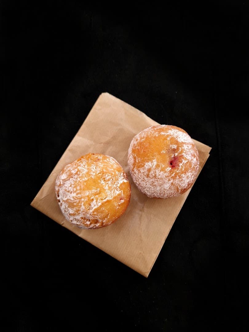 Food at Kiosek Dejvice, specialty coffee shop in Prague