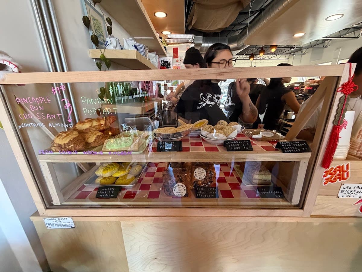 Lau Lau specialty coffee shop in Austin - photo 3