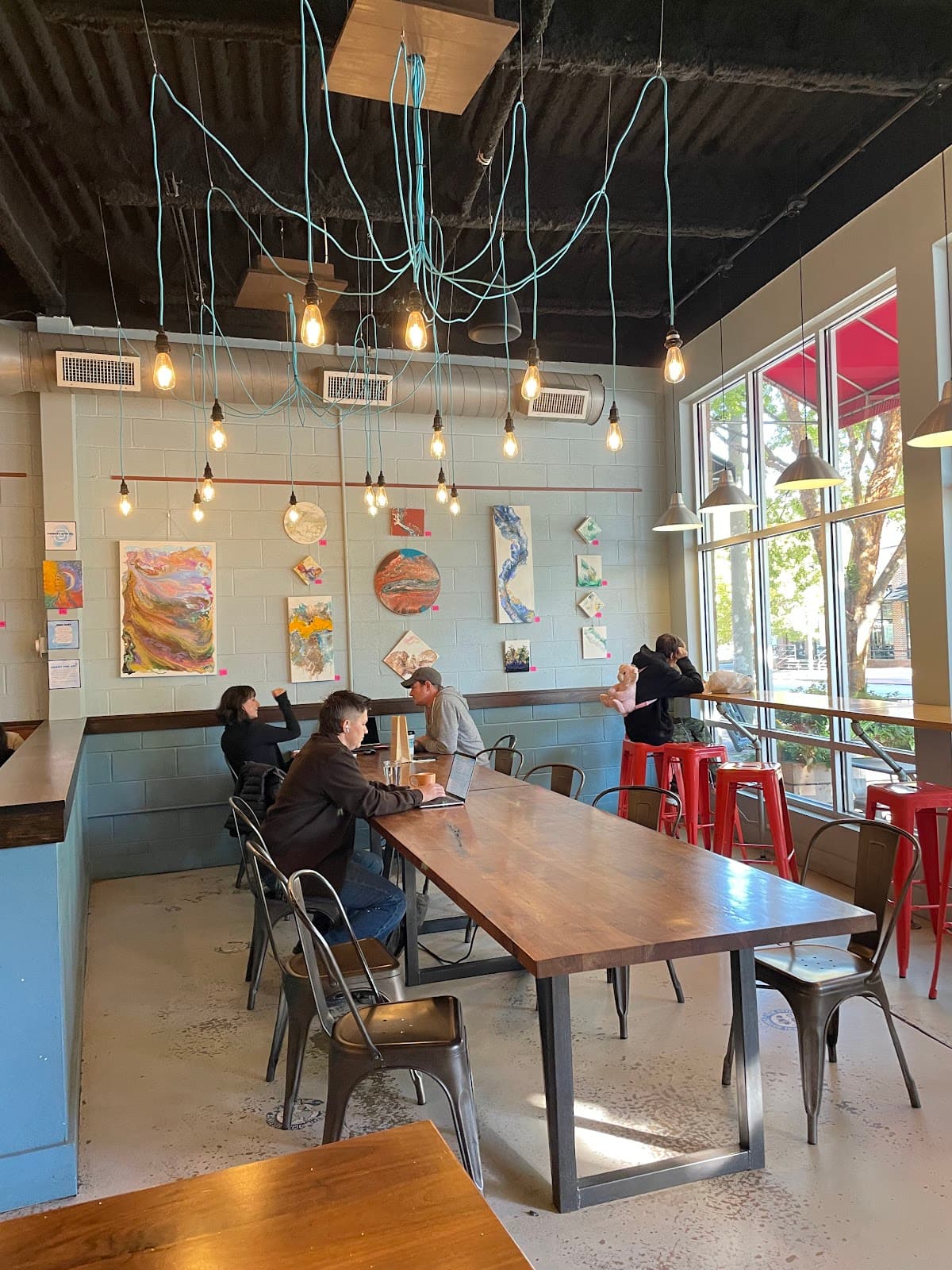 Taproom Coffee - specialty coffee shop in Kirkwood