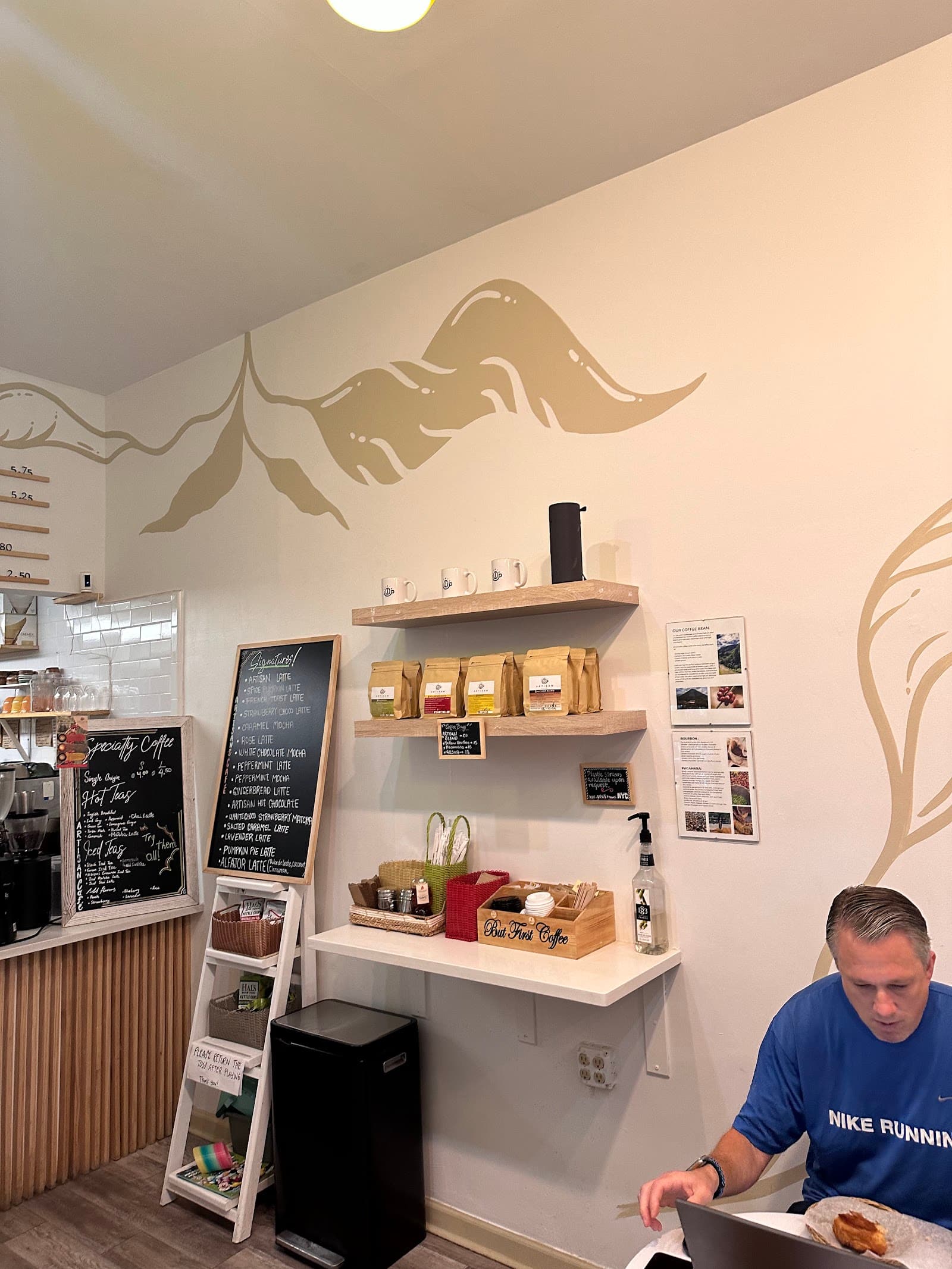 ARTISAN CAFE - specialty coffee shop in Upper West Side