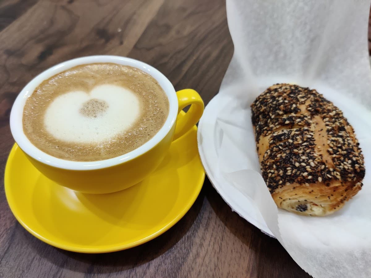 ARTISAN CAFE - specialty coffee shop in Upper West Side