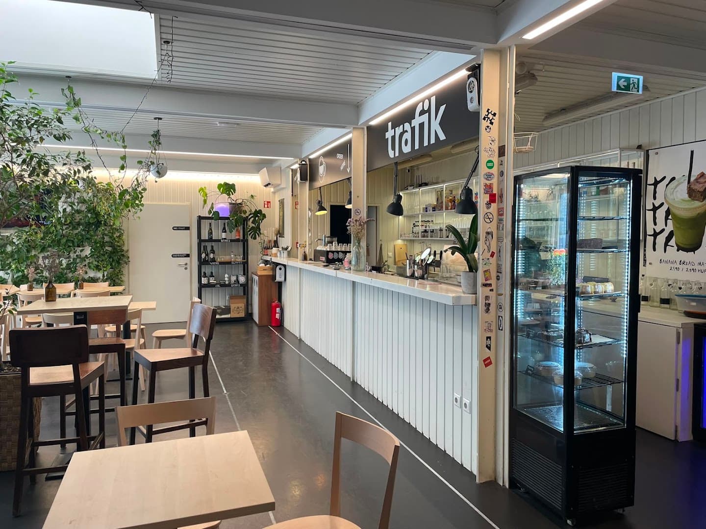 Trafik kávézó és reggeliző specialty coffee shop in Budapest - photo 3