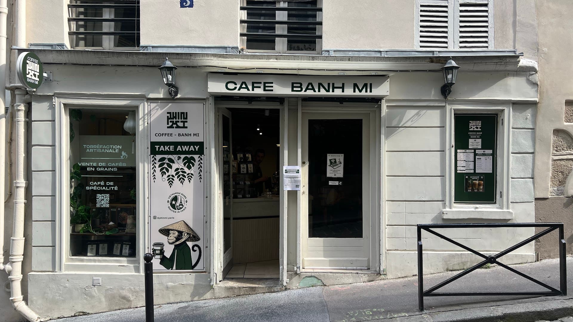 Phin mi Jussieu - Coffee shop & Banh mi - specialty coffee shop in Paris