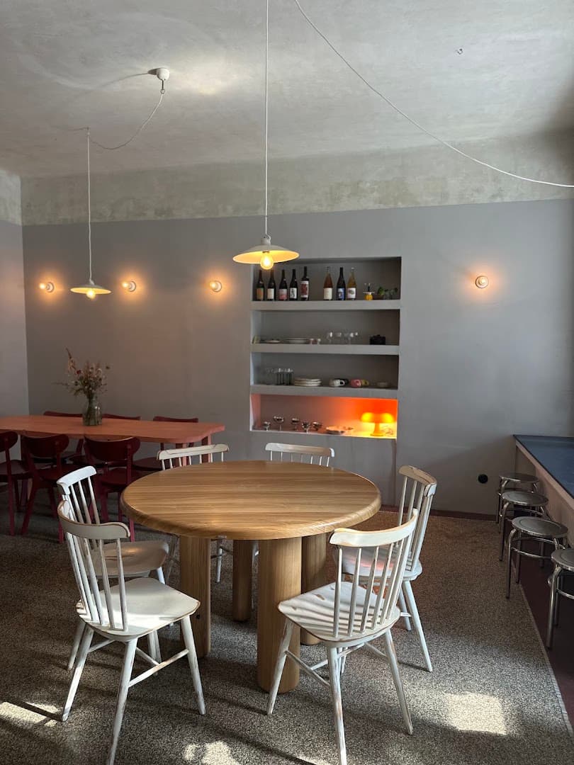 moe — specialty coffee in Prague
