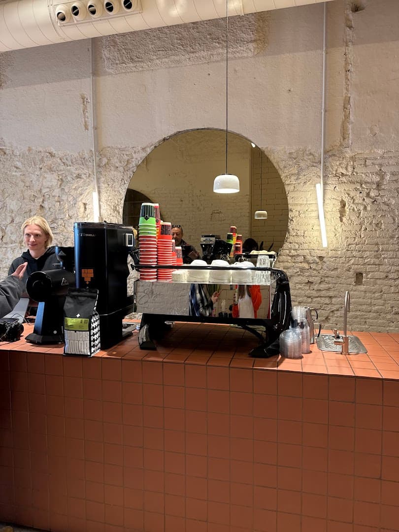 The Miners Coffee Rambla Poblenou specialty coffee shop in Barcelona - photo 8