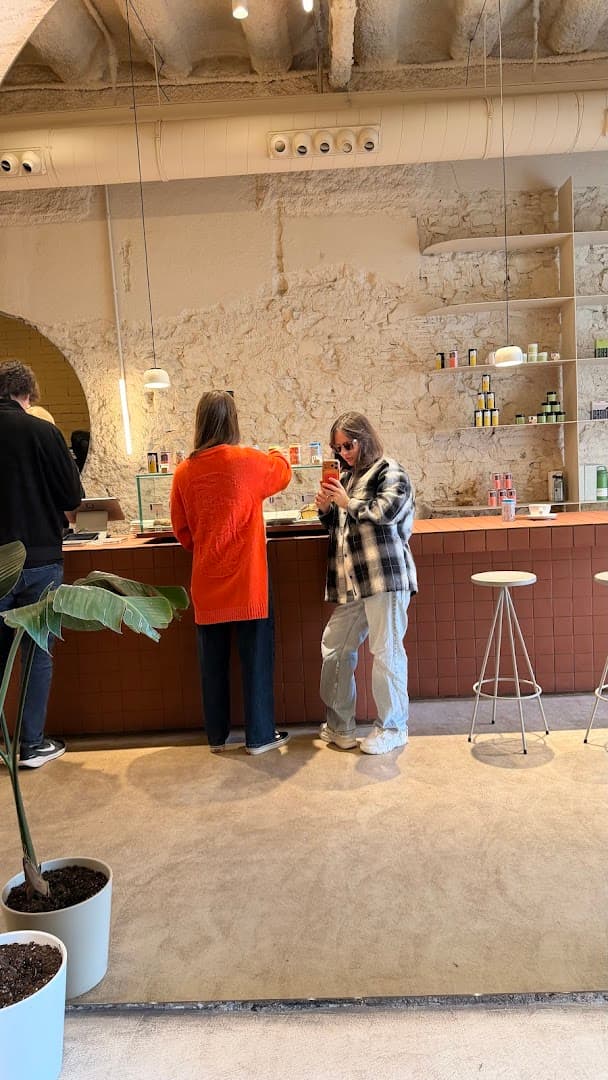 The Miners Coffee Rambla Poblenou specialty coffee shop in Barcelona - photo 9