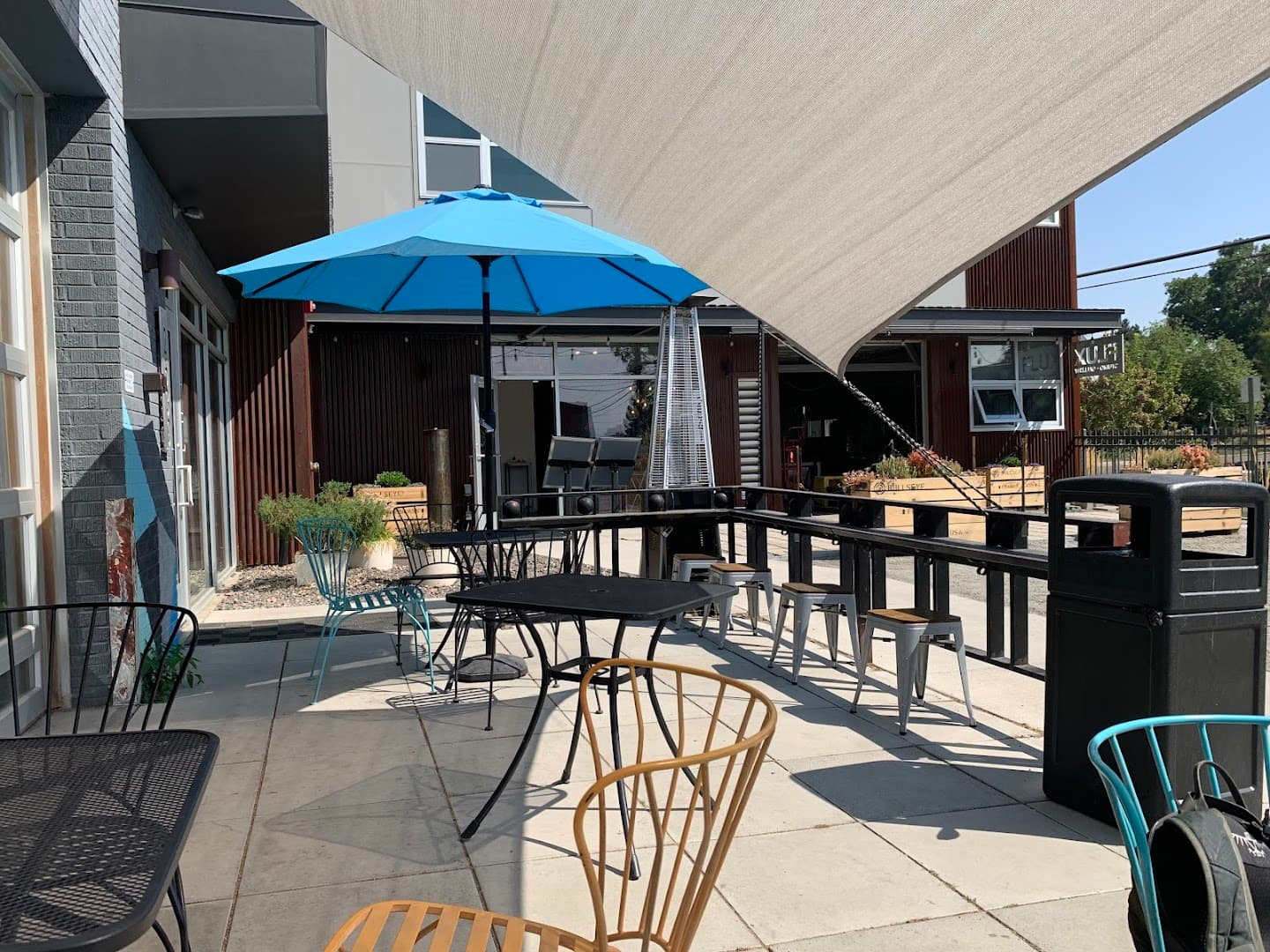 Rivers and Roads Coffee specialty coffee shop in Denver - photo 7