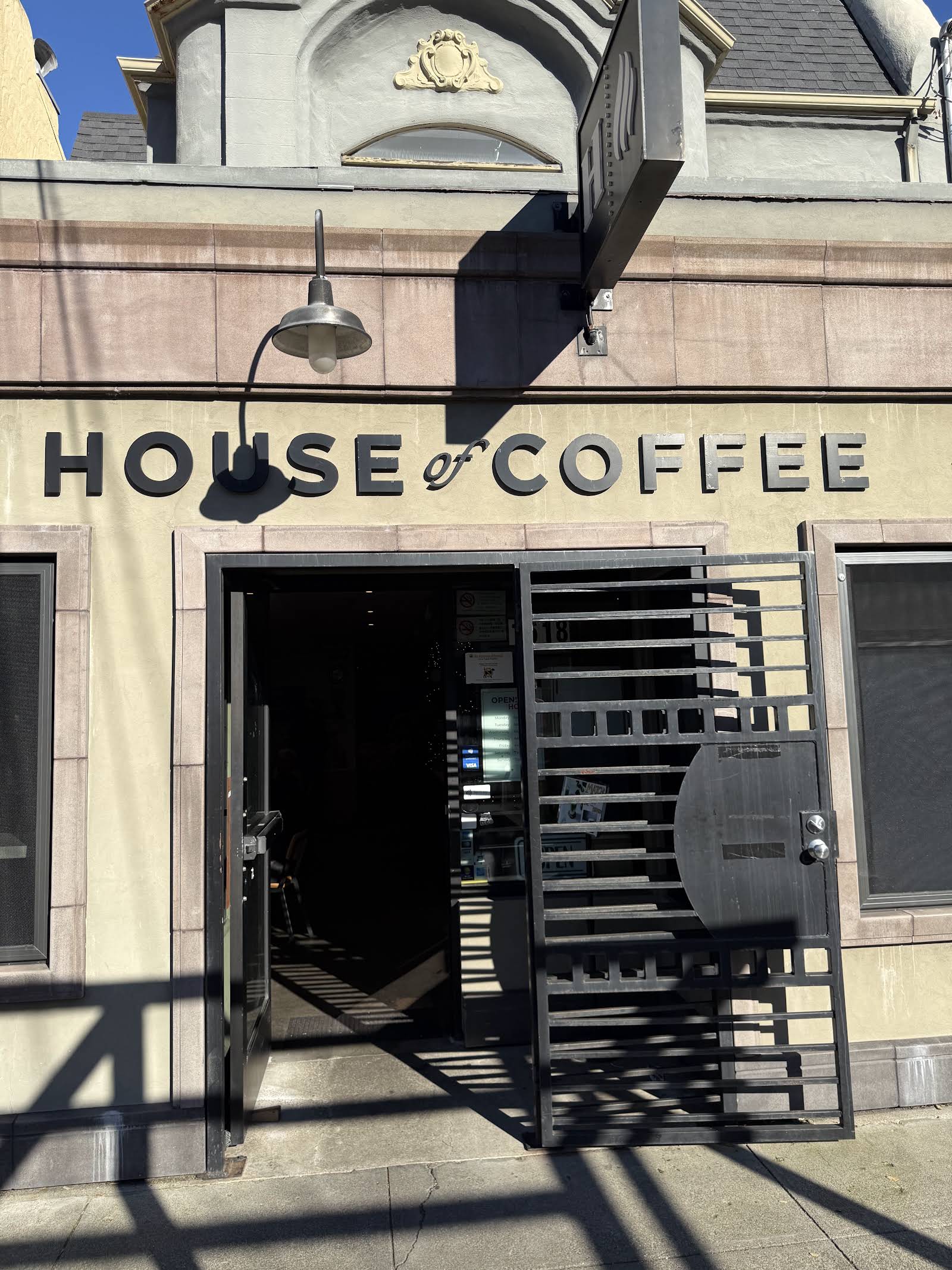 Henry's House of Coffee specialty coffee shop in San Francisco - photo 13