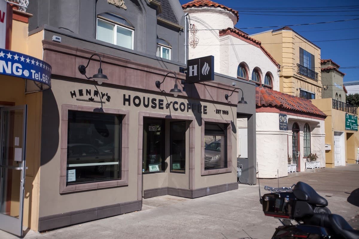 Henry's House of Coffee - specialty coffee shop in Outer Sunset