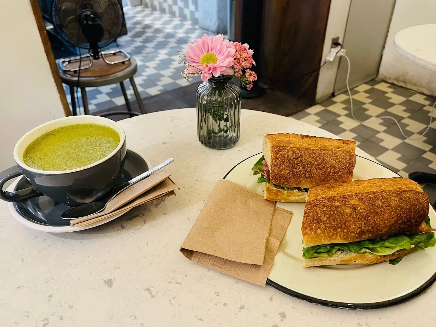 Chiquitito Café - specialty coffee shop in Mexico City