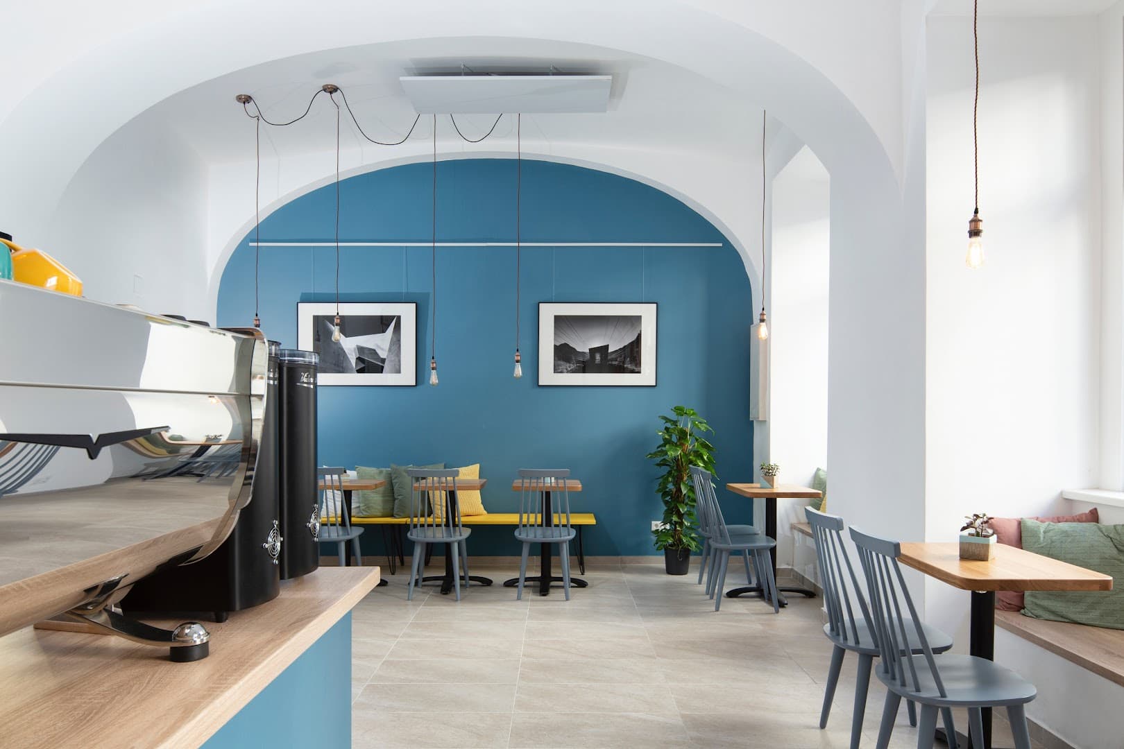 The Pelican Coffee Company - specialty coffee shop in Vienna