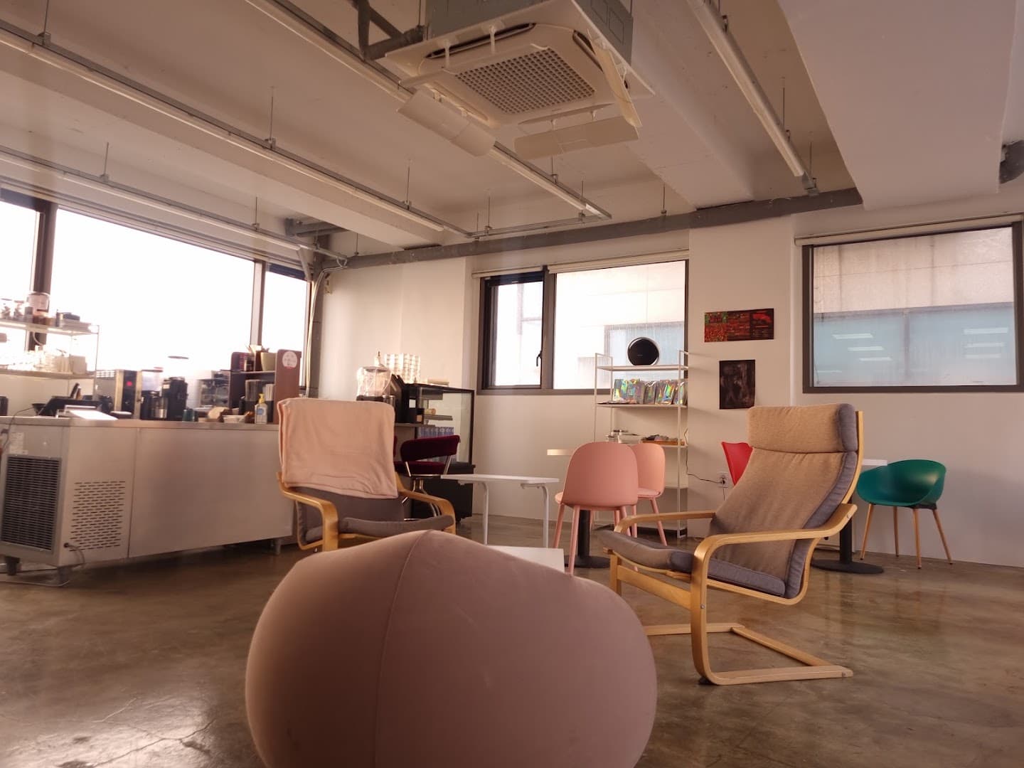 Mother C. Itaewon - specialty coffee shop in Seoul