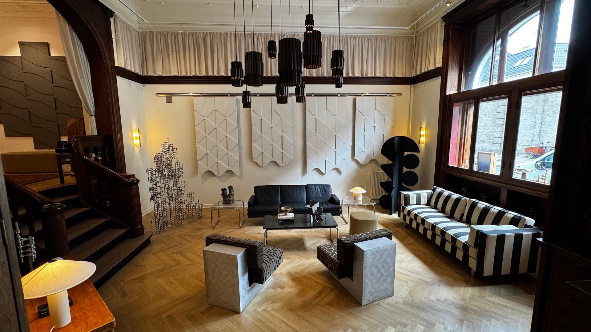 Komuna Coffee SILENT CLUB - specialty coffee shop in Copenhagen