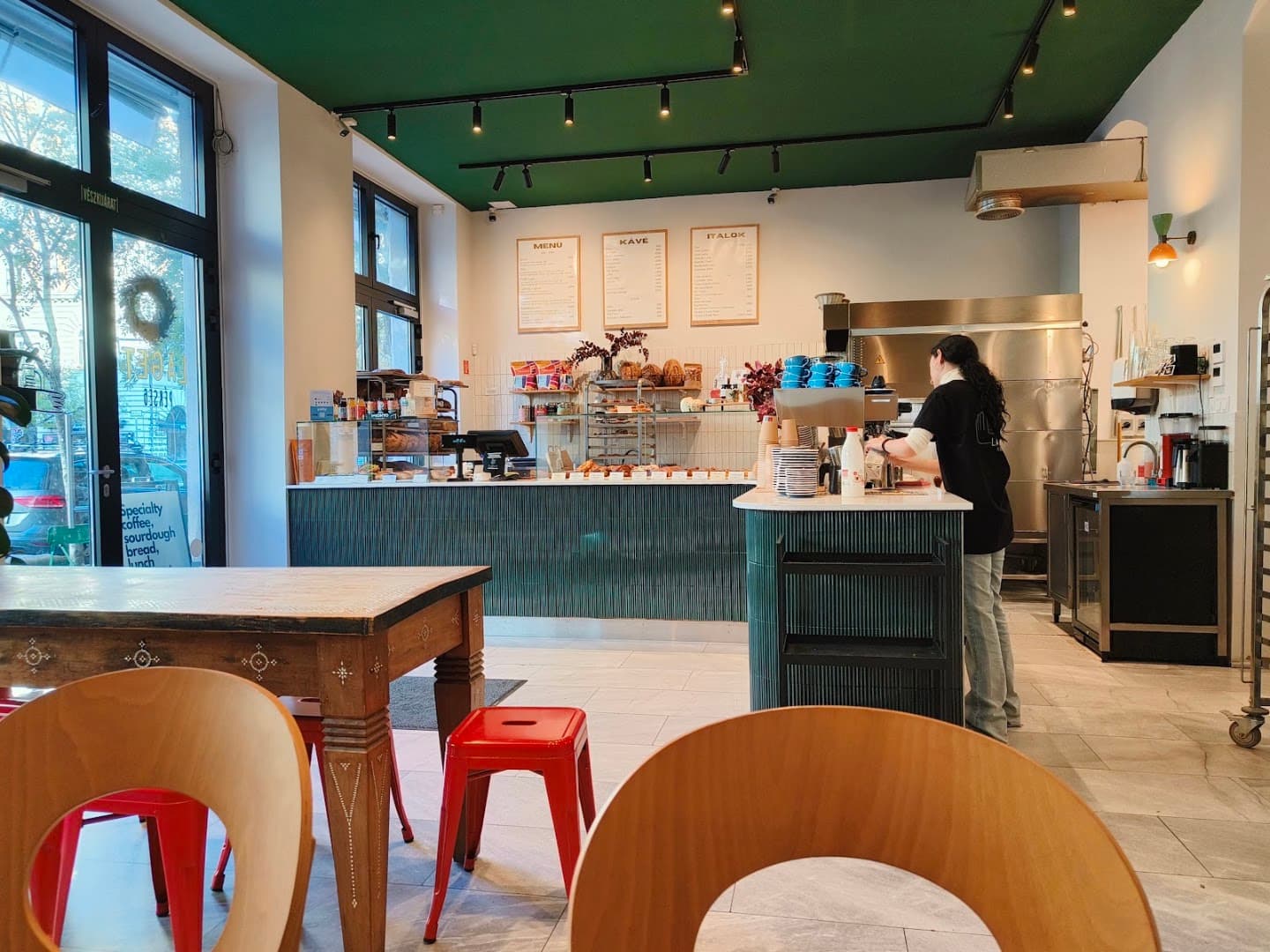 Läget Pékség - specialty coffee shop in Budapest