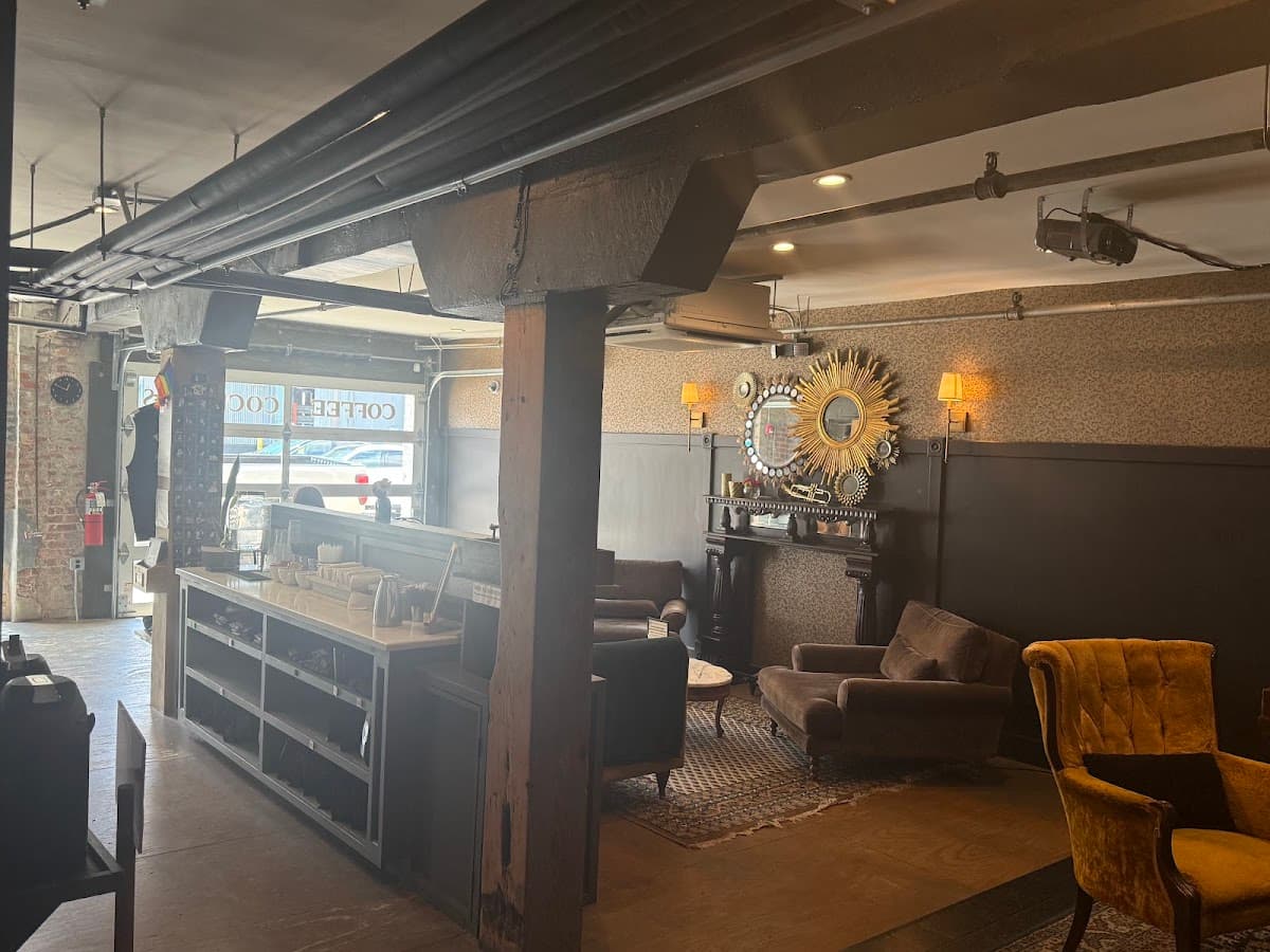 Americano Lounge specialty coffee shop in Nashville - photo 3
