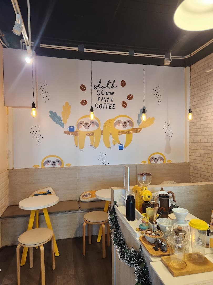 Sloth Coffee Bar - specialty coffee shop in Bangkok