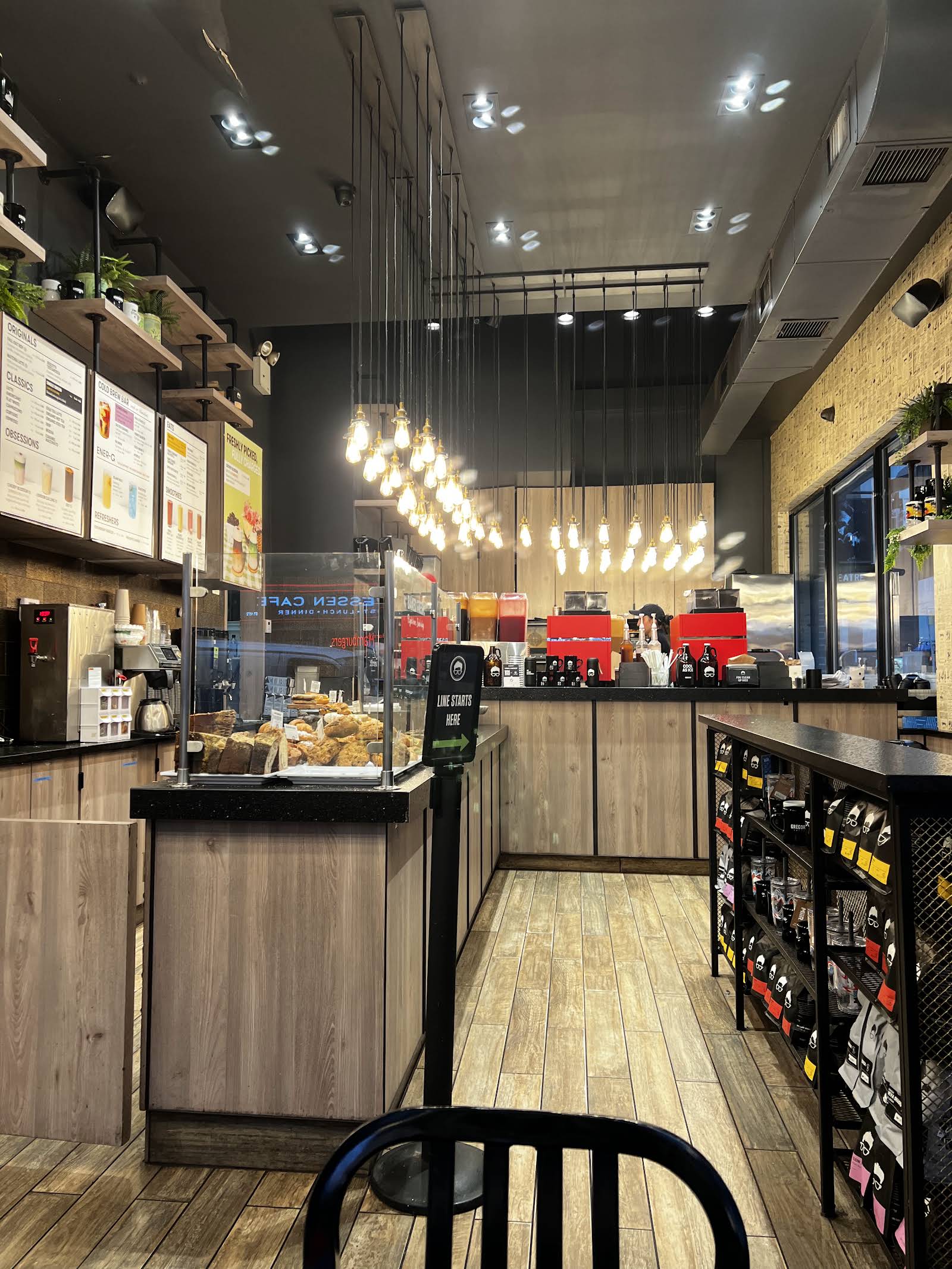 Gregorys Coffee specialty coffee shop in New York - photo 9