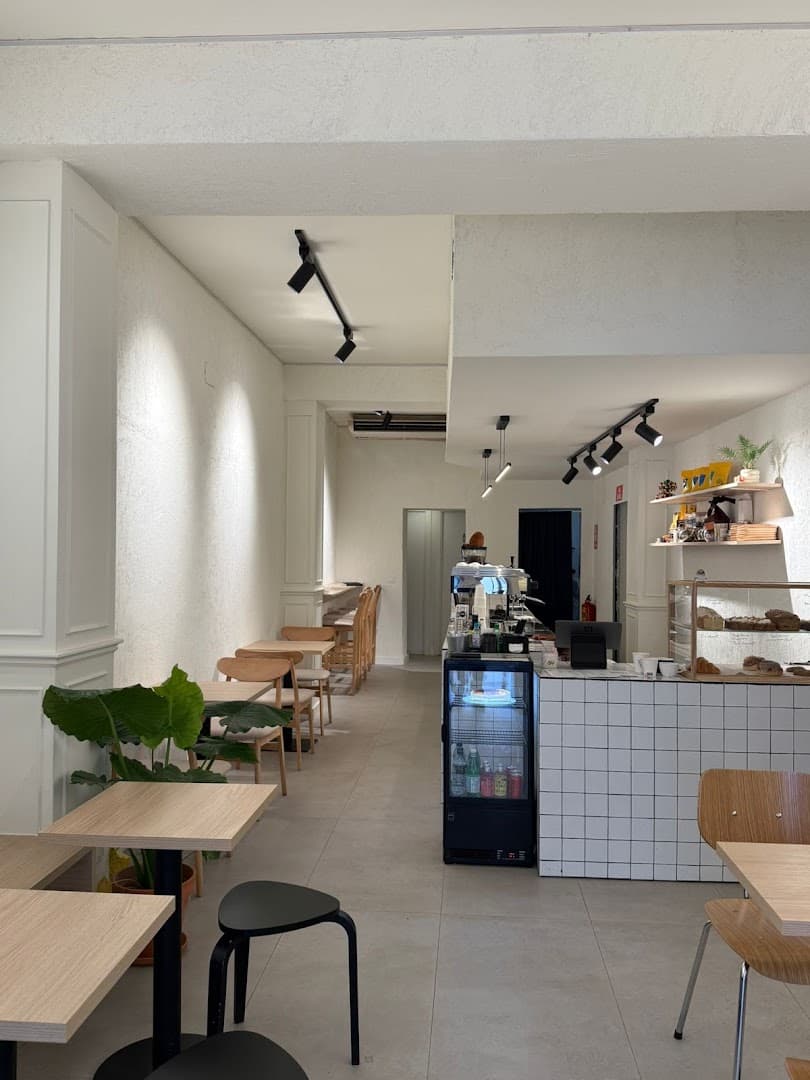Oways Cafe — specialty coffee in Madrid