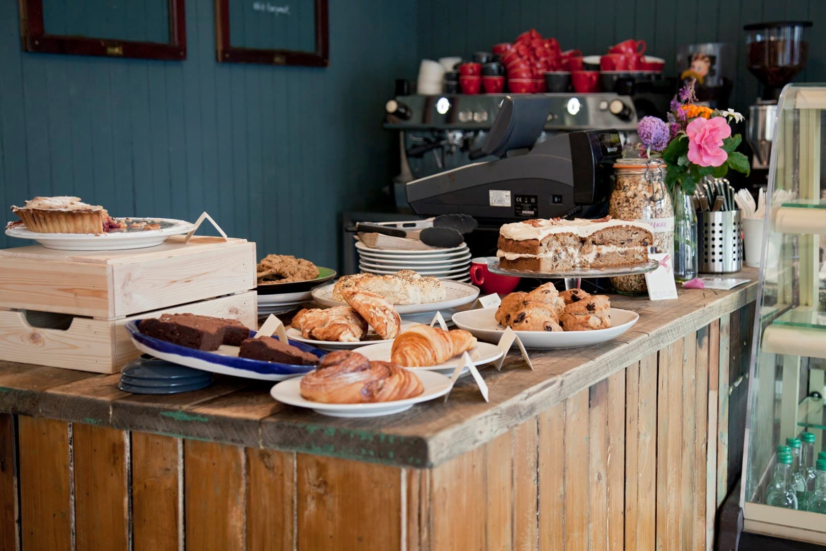 Red Kite Café - specialty coffee shop in Abbeyhill