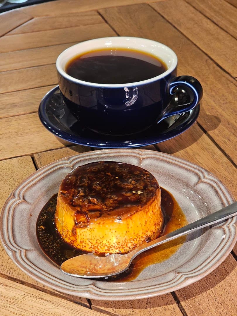 Coffee at BAKU Coffee Roasters 莫珈琲焙煎所, specialty coffee shop in Tokyo
