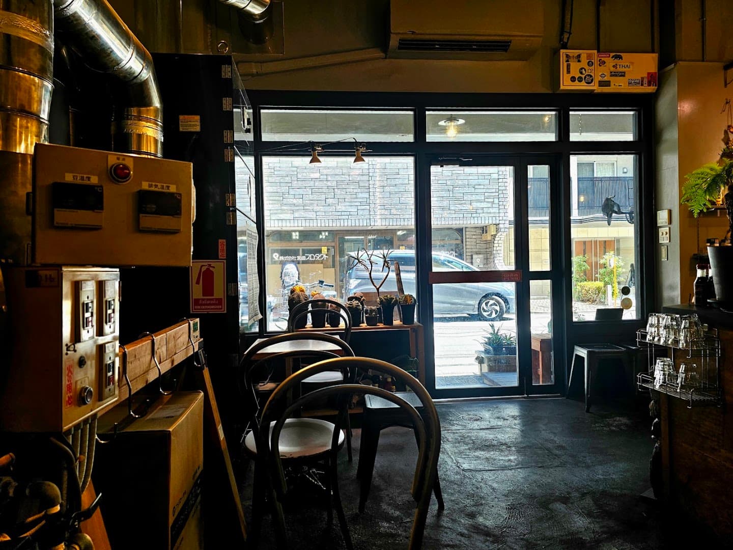 Interior of BAKU Coffee Roasters 莫珈琲焙煎所, specialty coffee shop in Tokyo