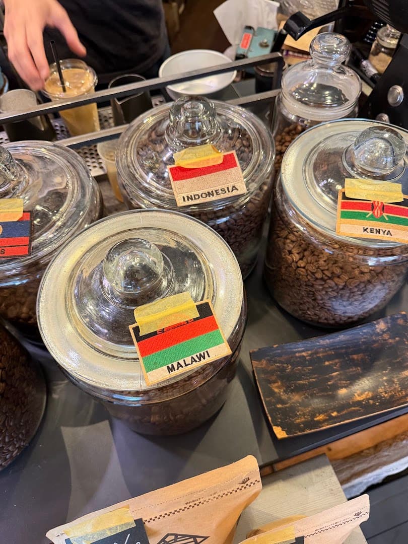 Interior of BAKU Coffee Roasters 莫珈琲焙煎所, specialty coffee shop in Tokyo