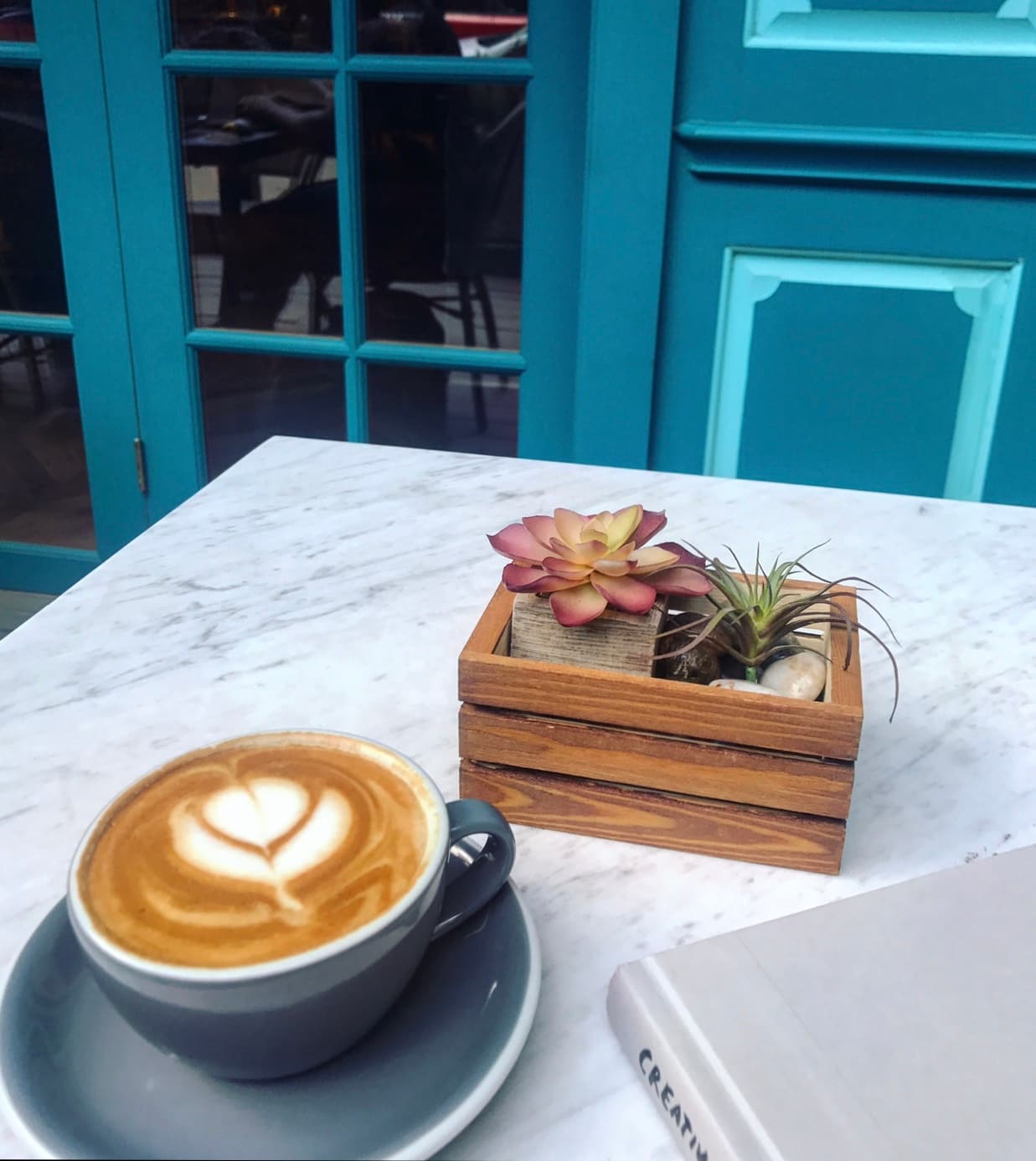 Magnolias Sous Le Pont specialty coffee shop in Dallas - photo 9