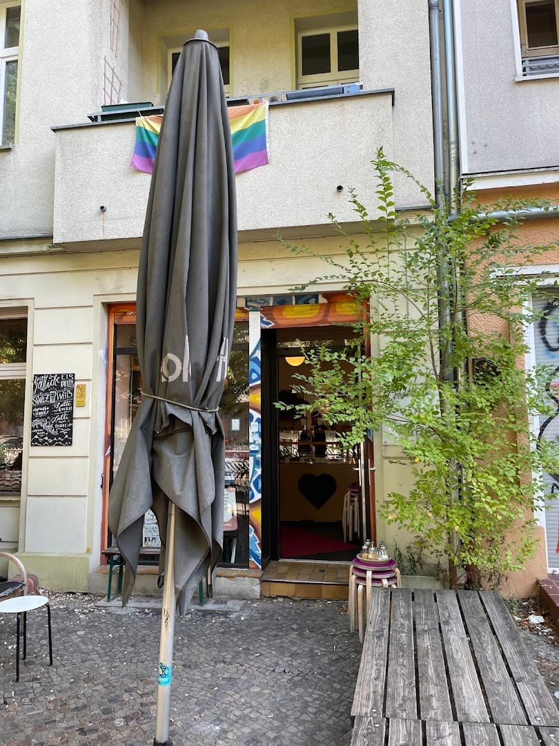 GÖTTLICH essen & trinken - specialty coffee shop in Mitte