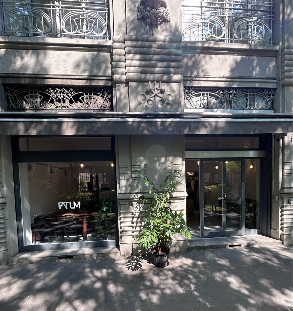 Storefront of Fatum Café, specialty coffee shop in Milan