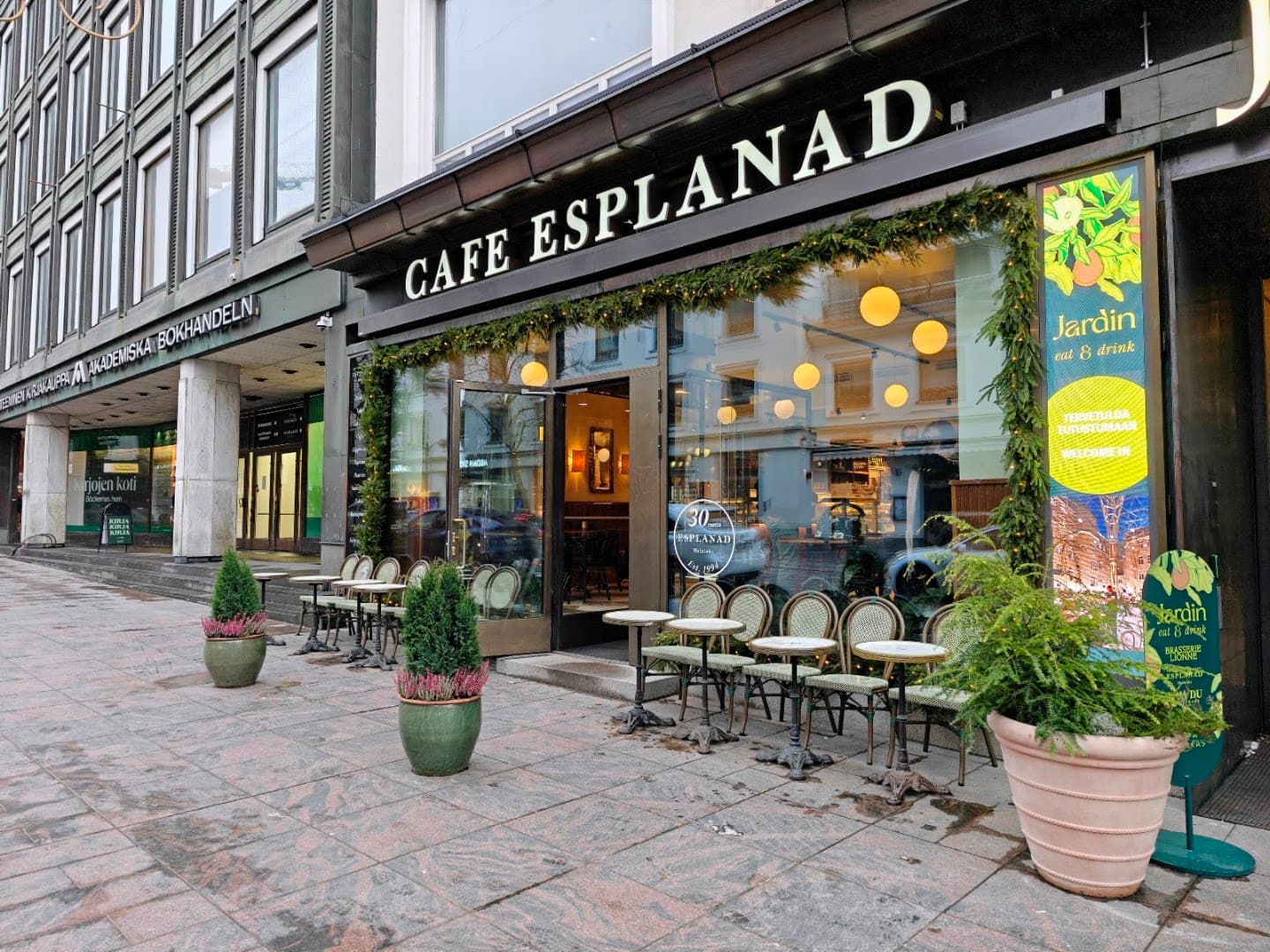 Café Esplanad - specialty coffee shop in Esplanadi