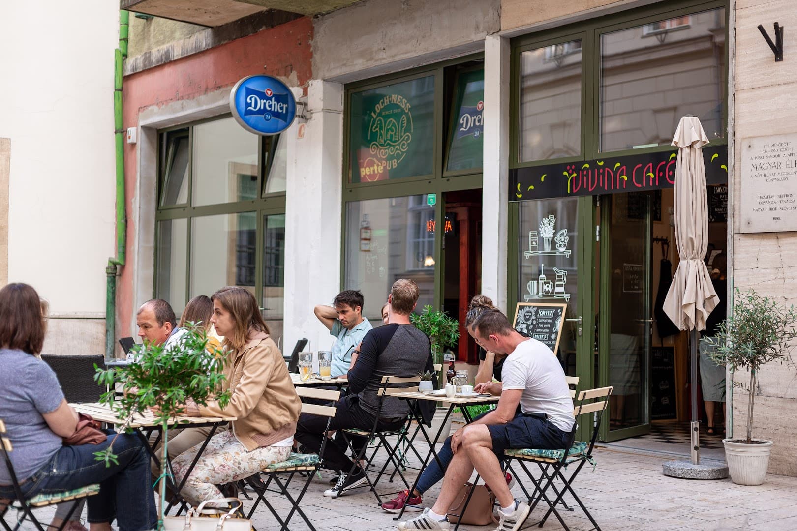 VIVINA'S Café & Roastery - coffee, brunch and more specialty coffee shop in Budapest - photo 6