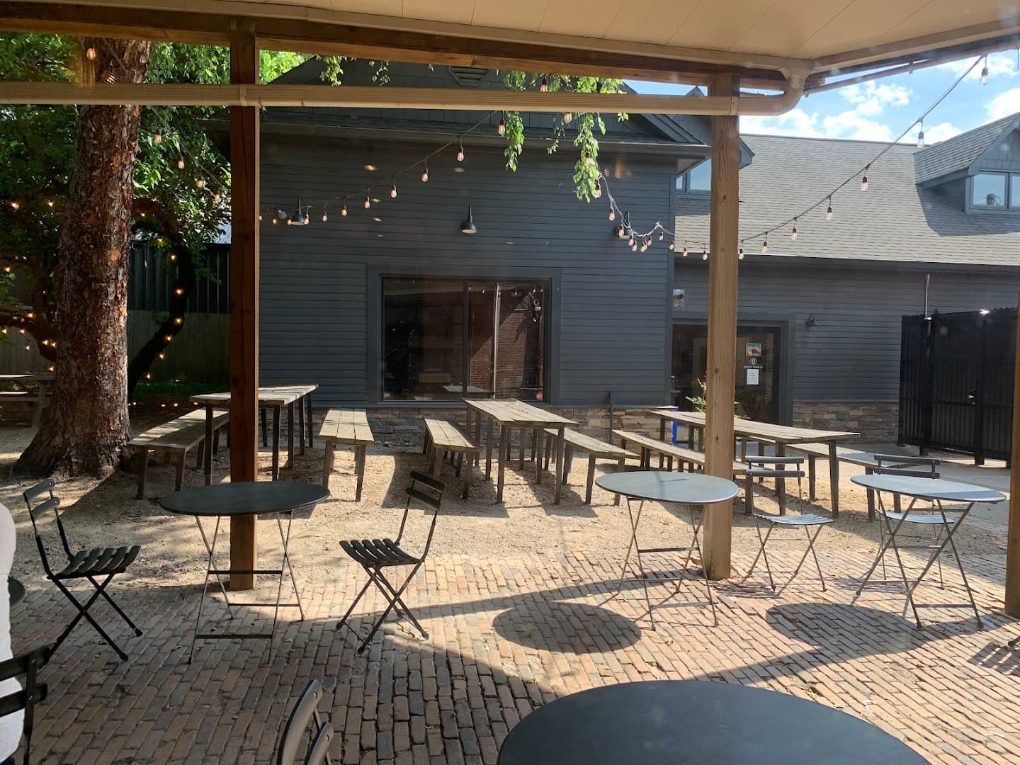 Quills Coffee - specialty coffee shop in Louisville