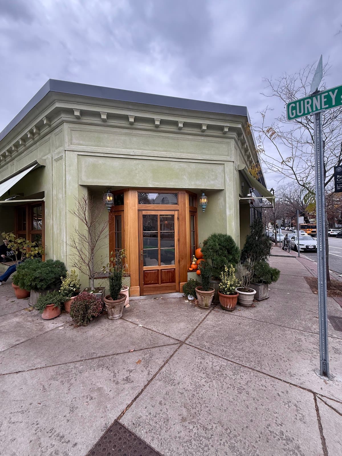 Imagine - specialty coffee shop in West Cambridge