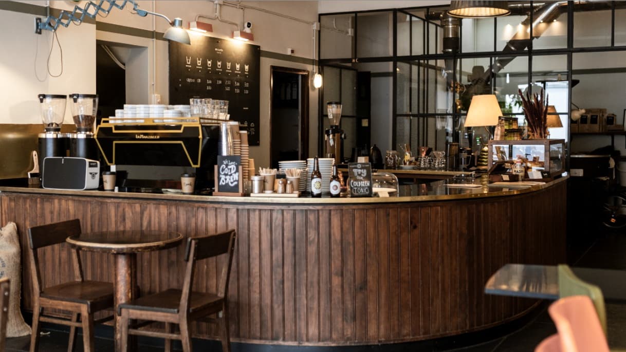Combi Coffee Roasters - specialty coffee shop in Porto