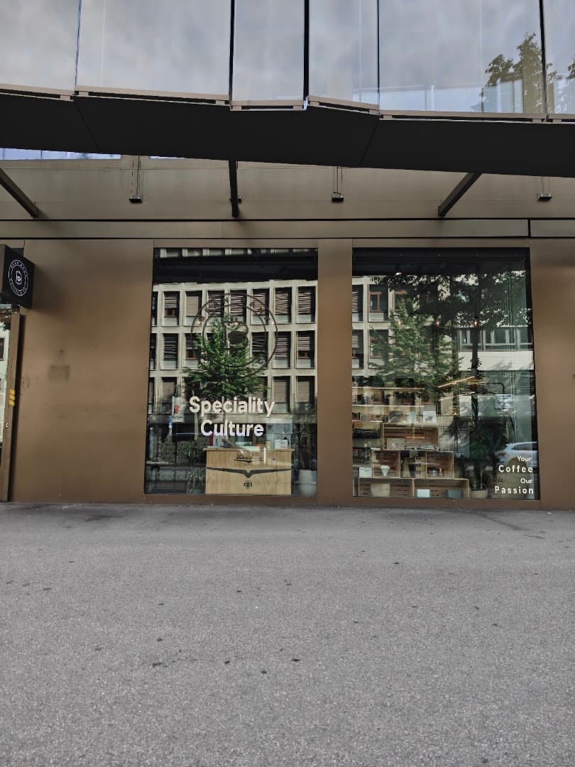 Bean Bank Coffee & CO - specialty coffee shop in Zurich