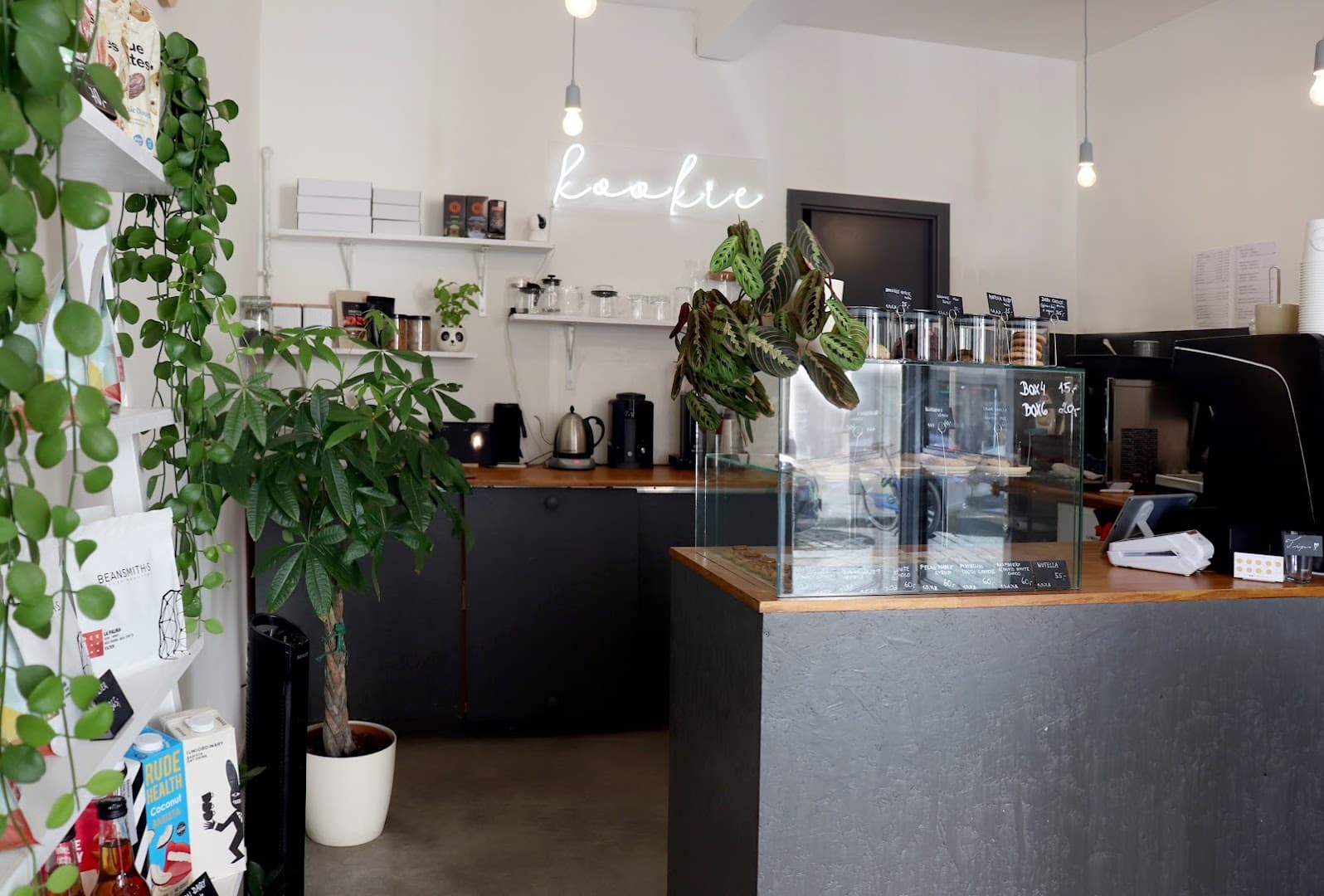 KOOKIE - specialty coffee shop in Prague
