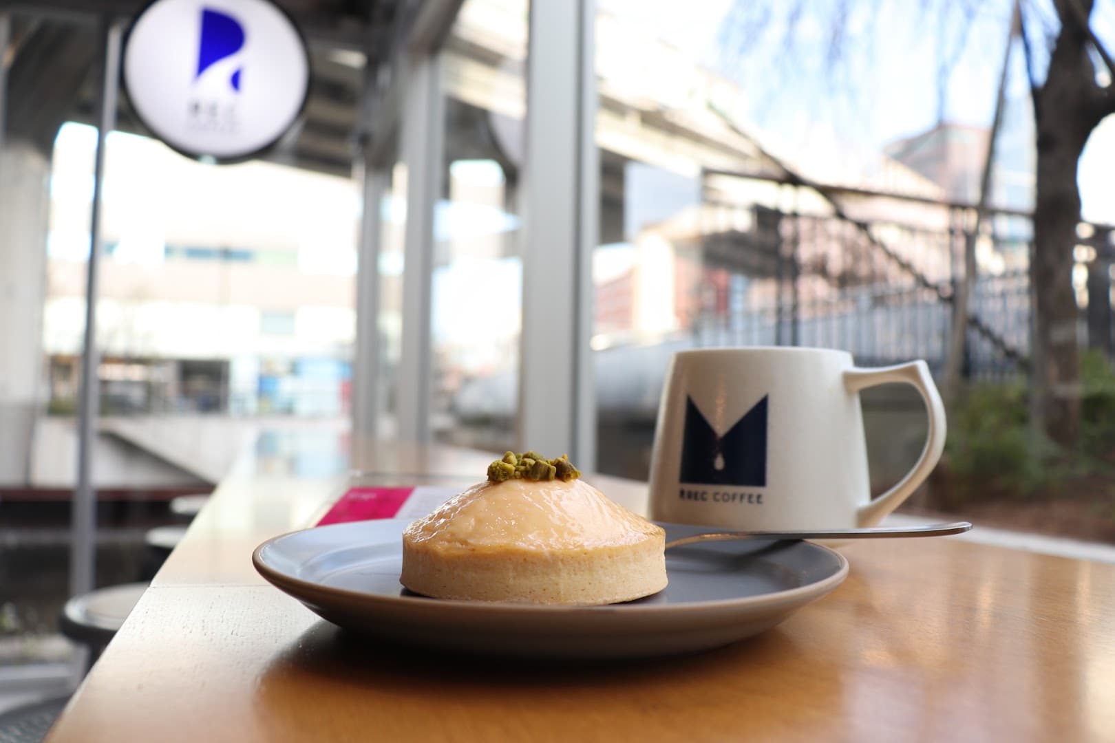 REC COFFEE Suidobashi - specialty coffee shop in Tokyo