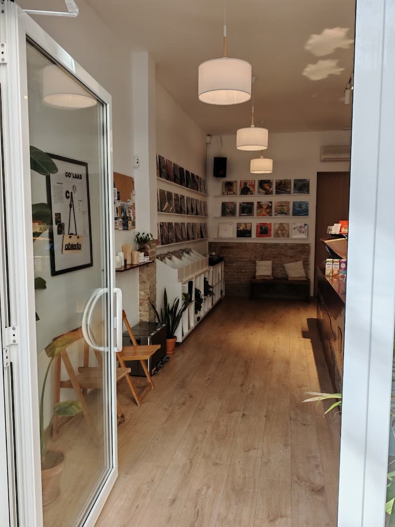 CO'LAAB - specialty coffee shop in Barcelona