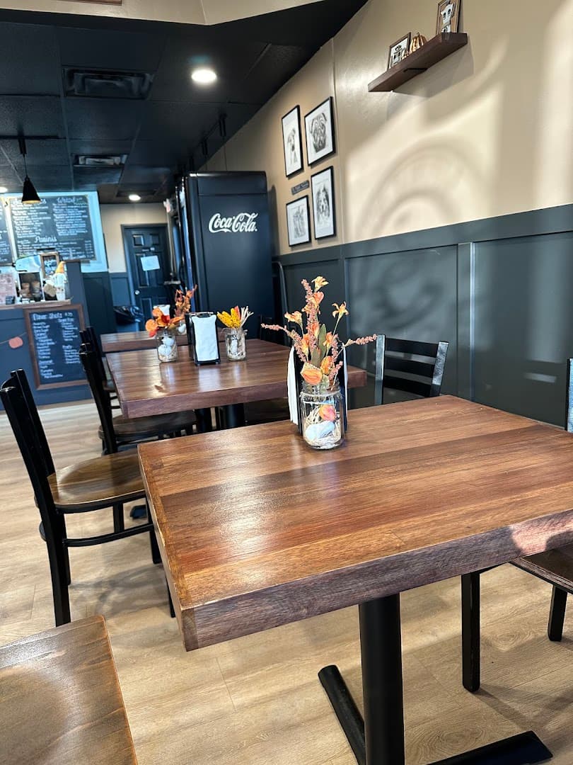 Little Bits Coffee Roasters - specialty coffee shop in Rochester